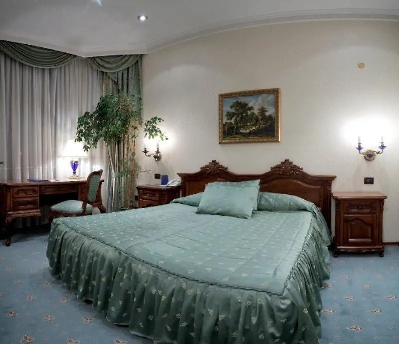 *****  Grand Hotel London Varna Bulgaristan